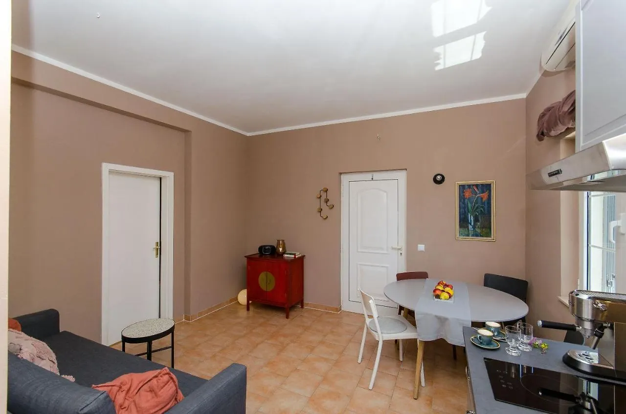 Apartments Sun And Sea Kastela Croatia